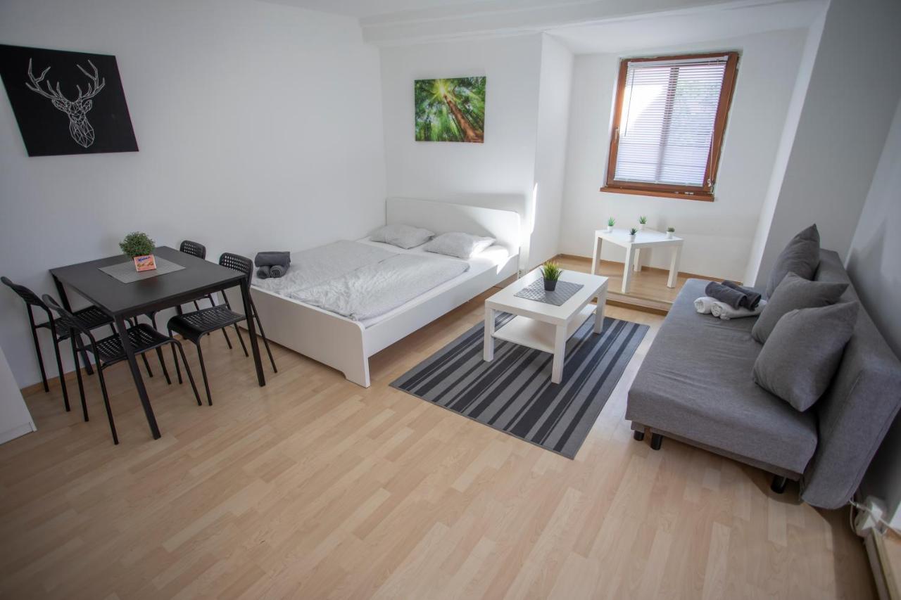 Old Town Studio Apartamento Hall in Tirol Exterior foto